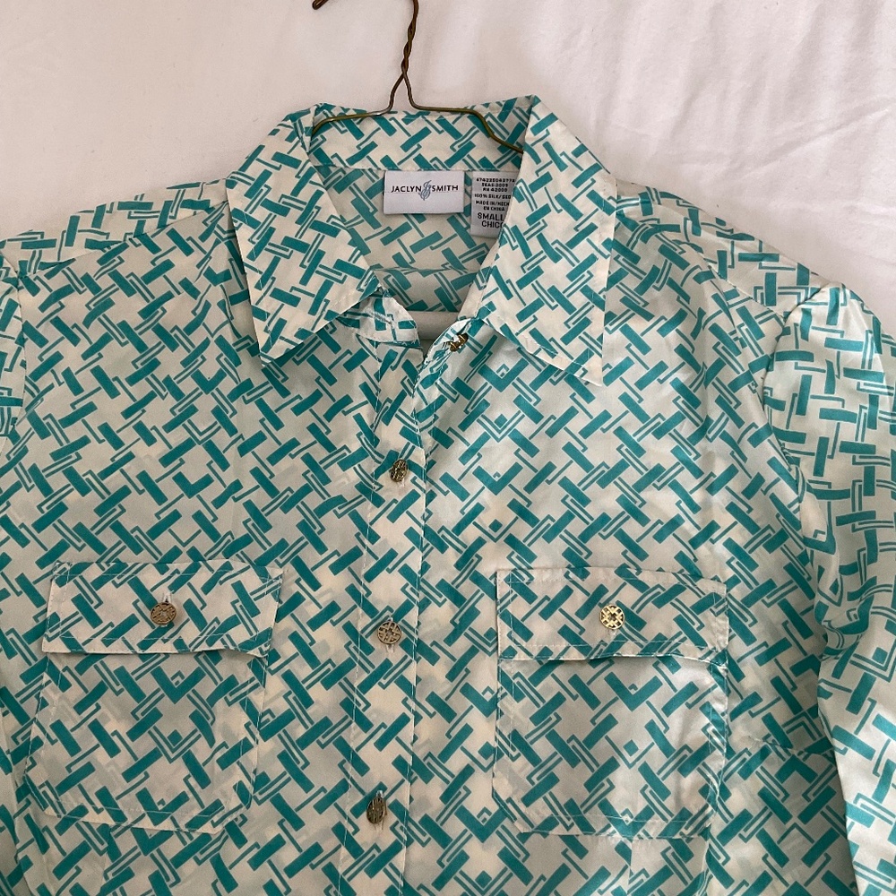 Jaclyn Smith 100% silk blouse